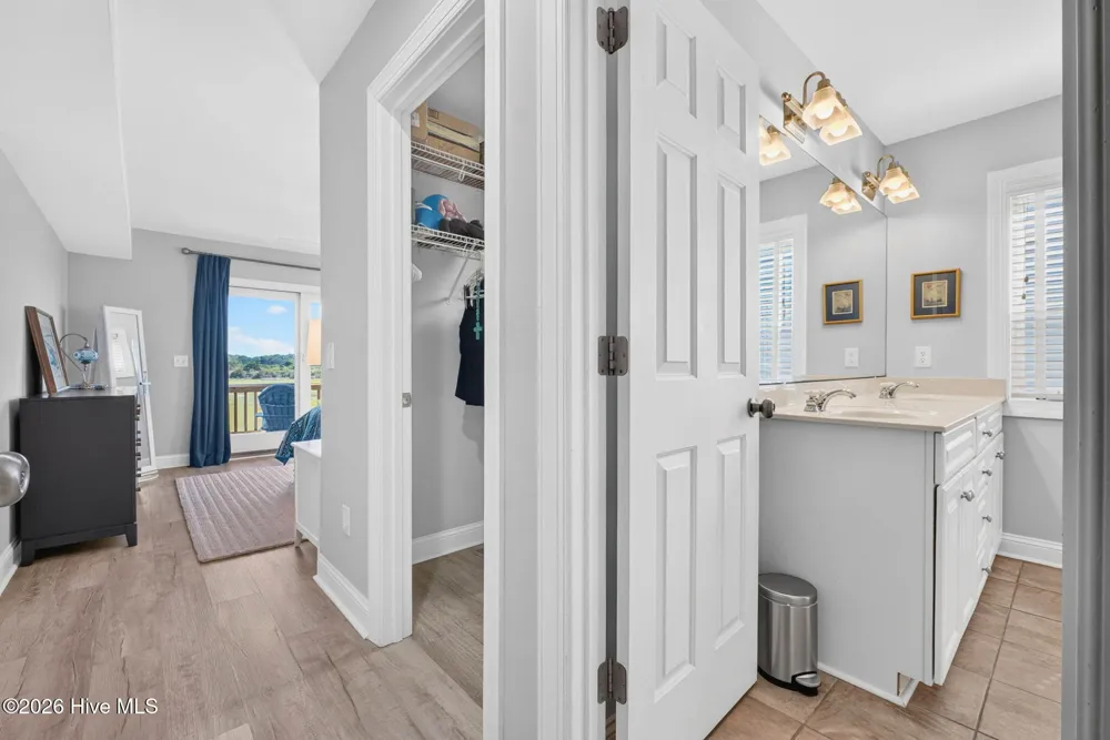 652 Ocean Boulevard W Holden Beach, NC 28462