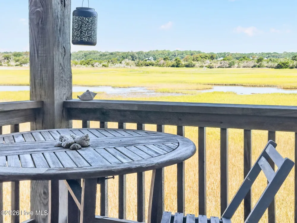 652 Ocean Boulevard W Holden Beach, NC 28462