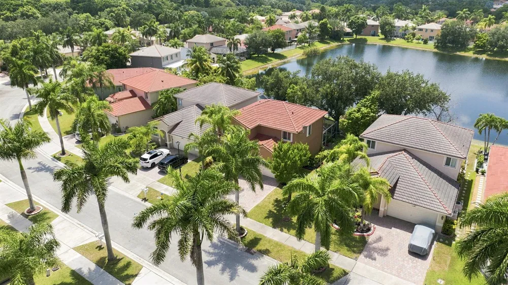 5021 PEBBLEBROOK TERRACE Coconut Creek, FL 33073