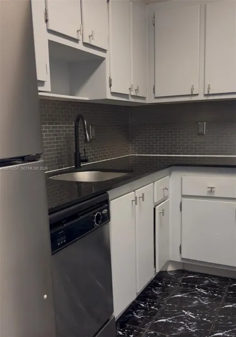 1300 NE Miami Gardens Dr #803E