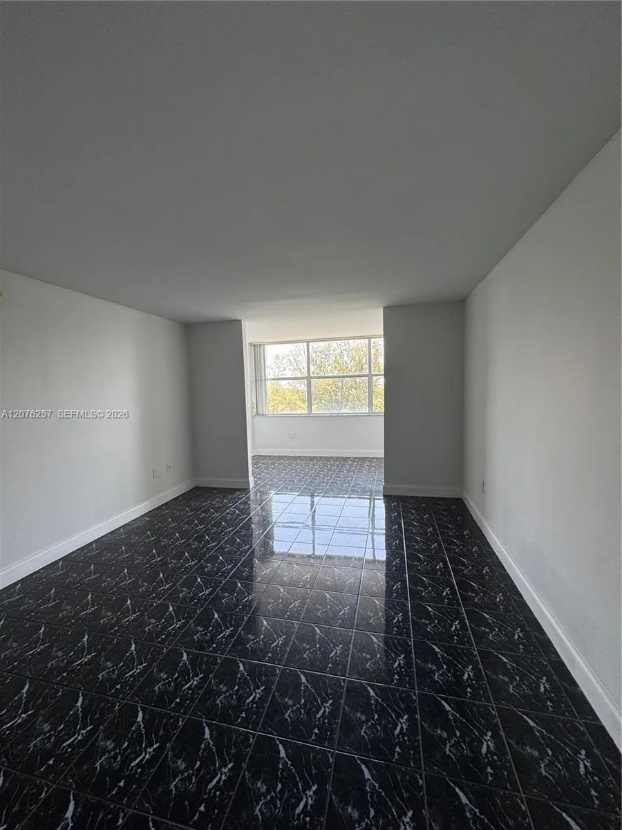 1300 NE Miami Gardens Dr #803E Miami, FL 33179