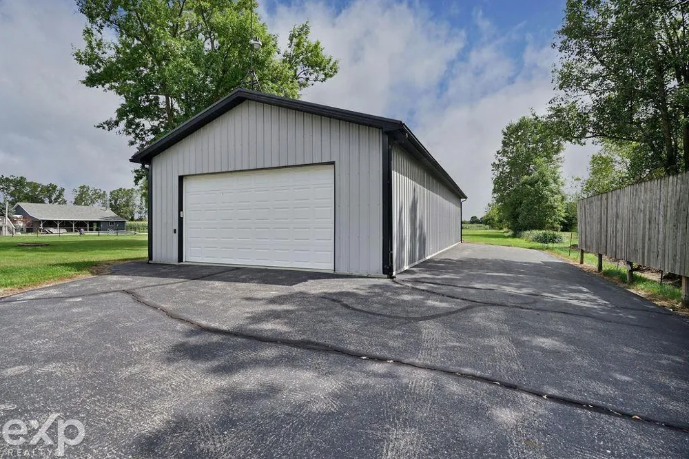 64000 Hartway Road Ray Township, MI 48096