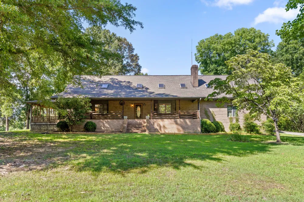 2401 Igou Ferry Road Soddy Daisy, TN 37379