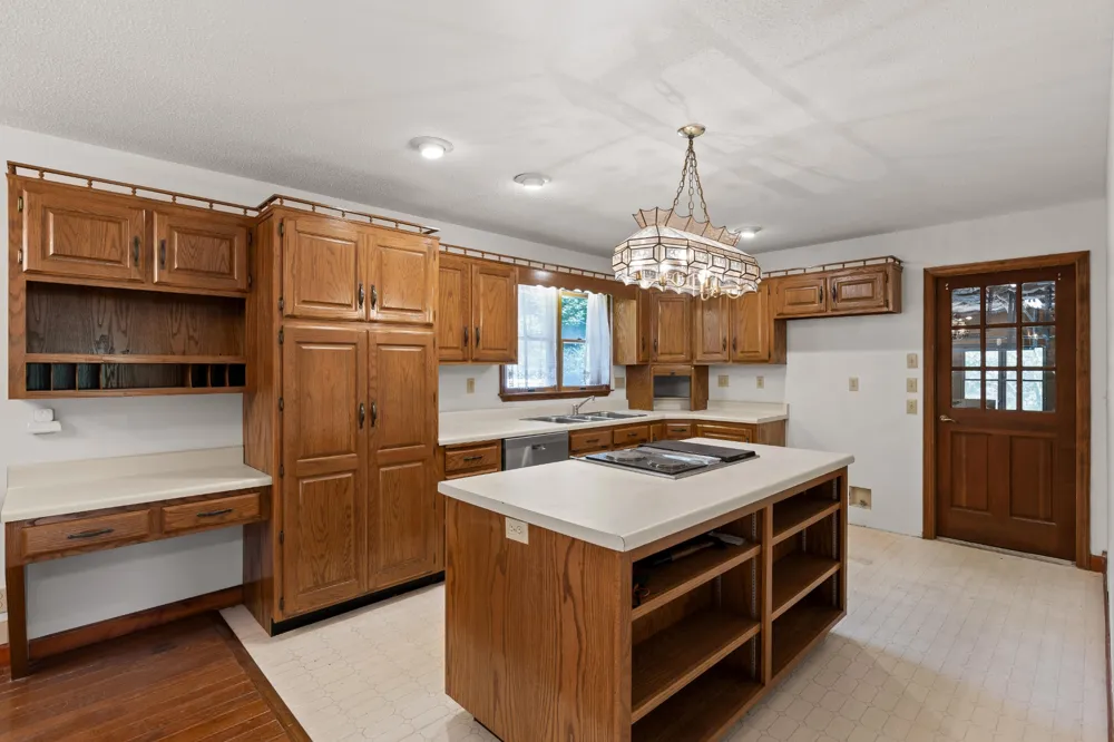 2401 Igou Ferry Road Soddy Daisy, TN 37379