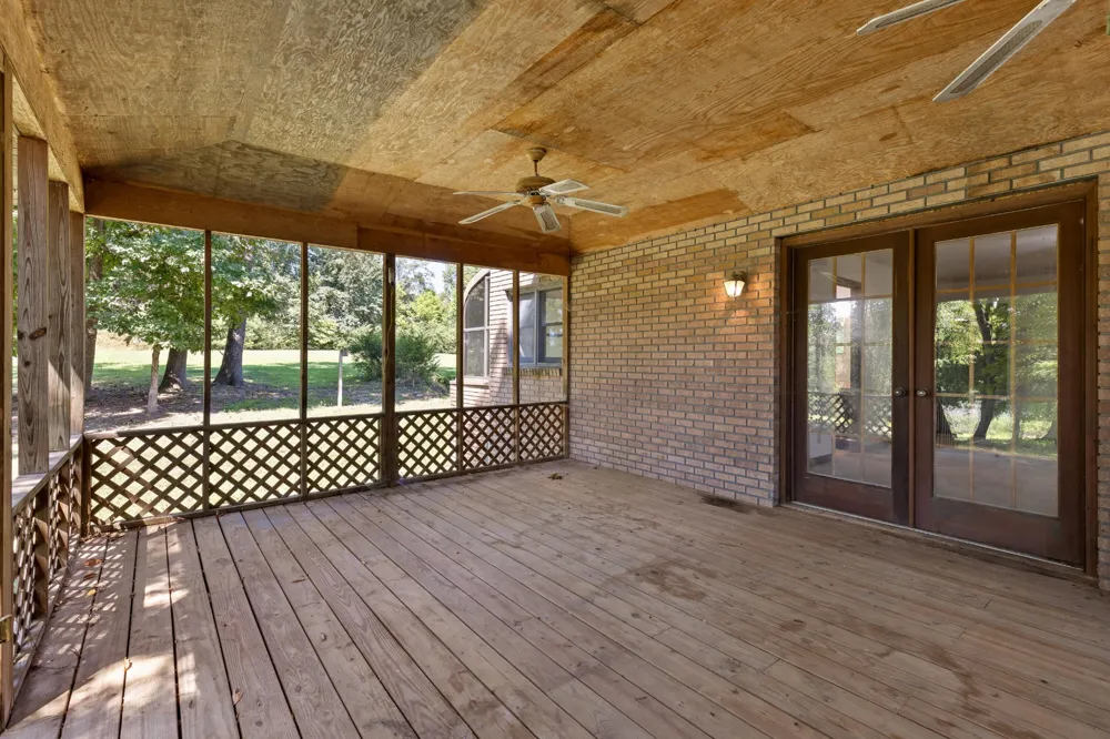 2401 Igou Ferry Road Soddy Daisy, TN 37379