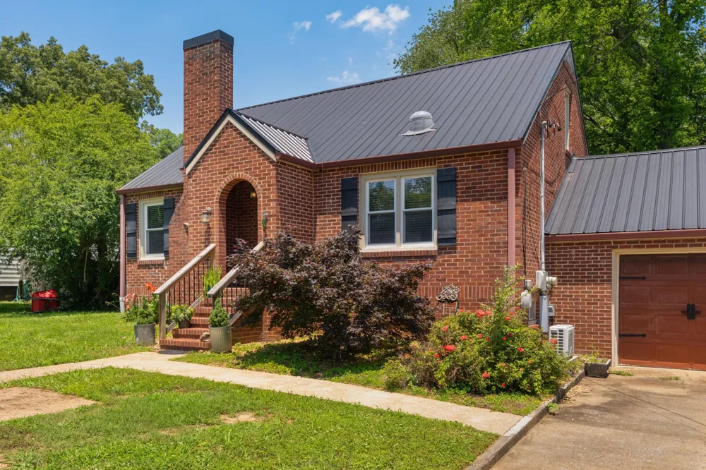 19 Kingston Street Chattanooga, TN 37415