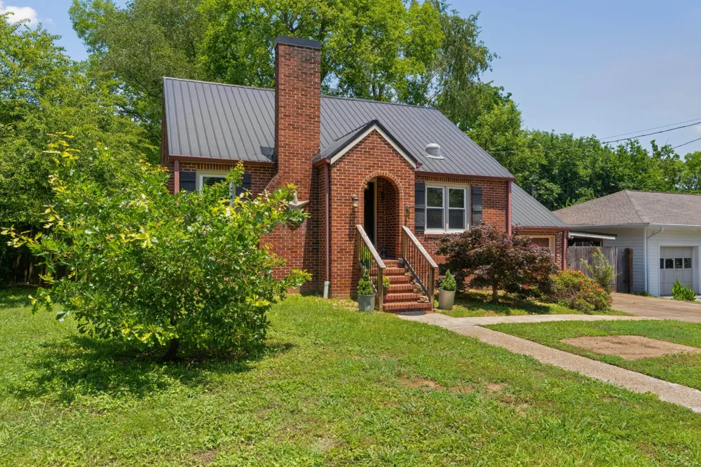 19 Kingston Street Chattanooga, TN 37415