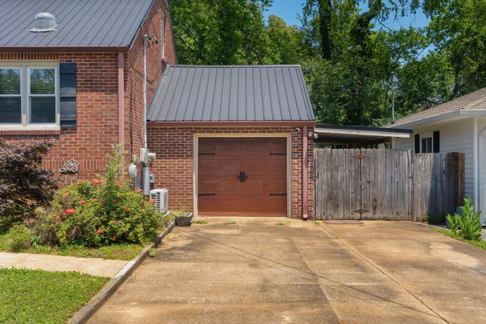 19 Kingston Street Chattanooga, TN 37415