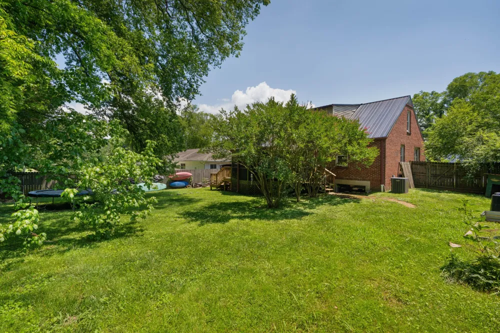19 Kingston Street Chattanooga, TN 37415