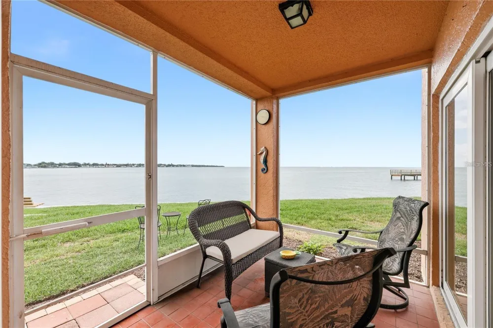 7400 SUNSHINE SKYWAY LANE S #111 St Petersburg, FL 33711
