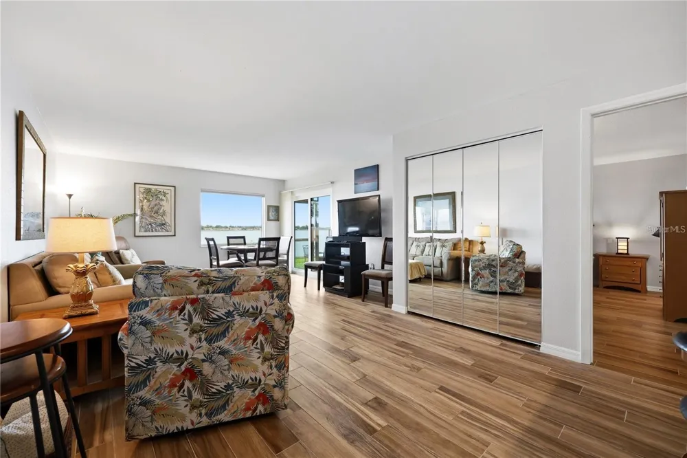 7400 SUNSHINE SKYWAY LANE S #111 St Petersburg, FL 33711