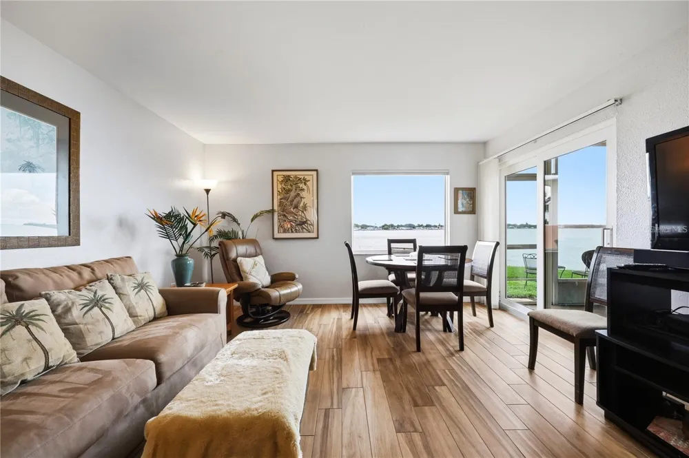 7400 SUNSHINE SKYWAY LANE S #111 St Petersburg, FL 33711