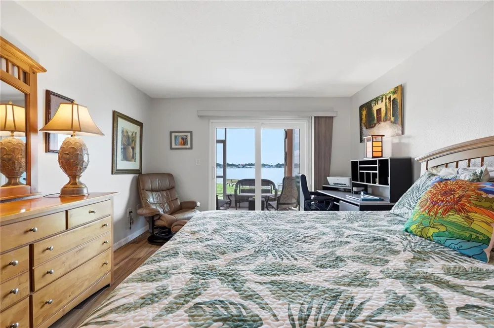 7400 SUNSHINE SKYWAY LANE S #111 St Petersburg, FL 33711