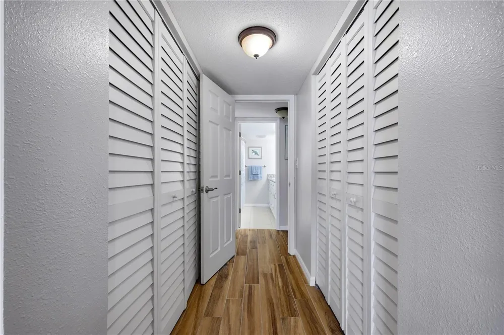 7400 SUNSHINE SKYWAY LANE S #111 St Petersburg, FL 33711