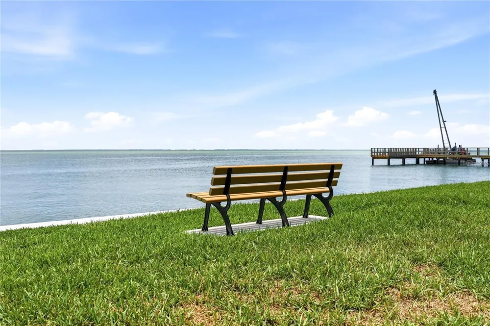 7400 SUNSHINE SKYWAY LANE S #111 St Petersburg, FL 33711