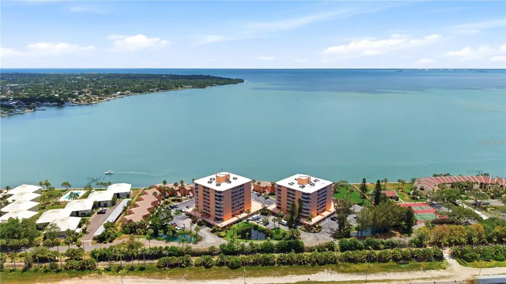 7400 SUNSHINE SKYWAY LANE S #111 St Petersburg, FL 33711