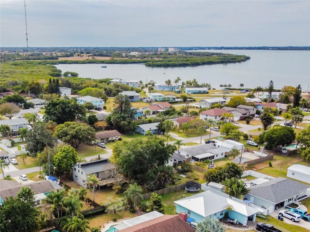 532 45TH STREET COURT W Palmetto, FL 34221