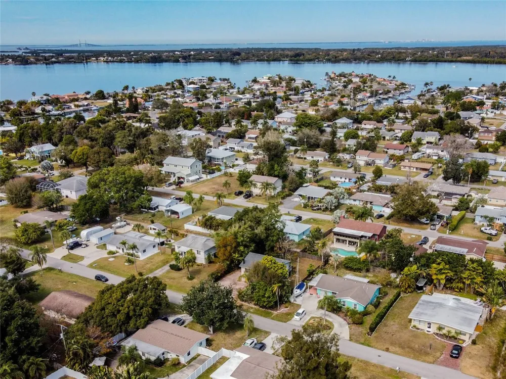 532 45TH STREET COURT W Palmetto, FL 34221