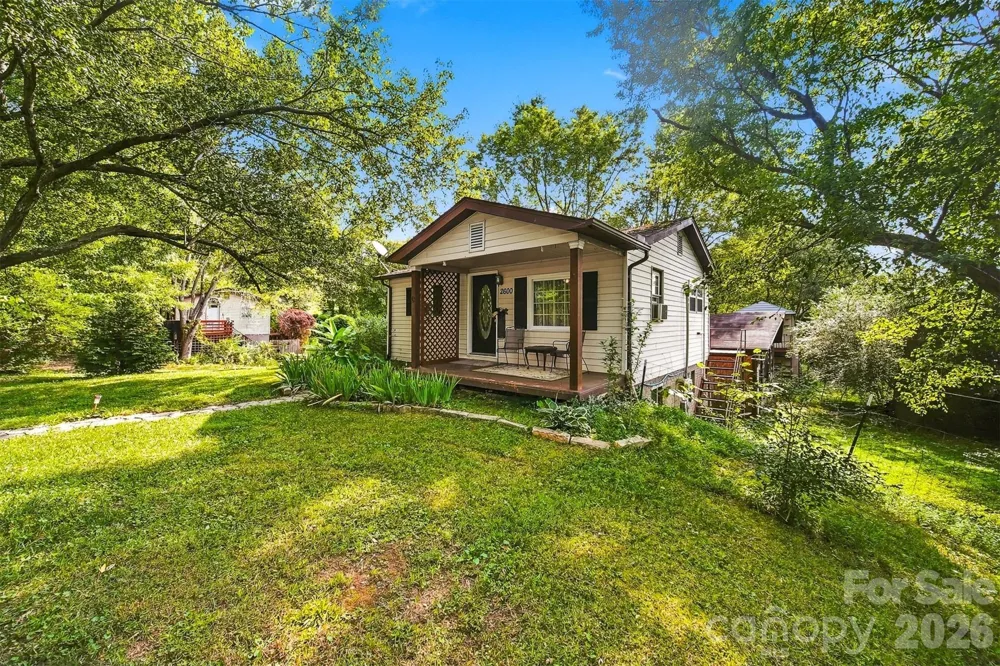 2588 Old Shelby Road Hickory, NC 28602