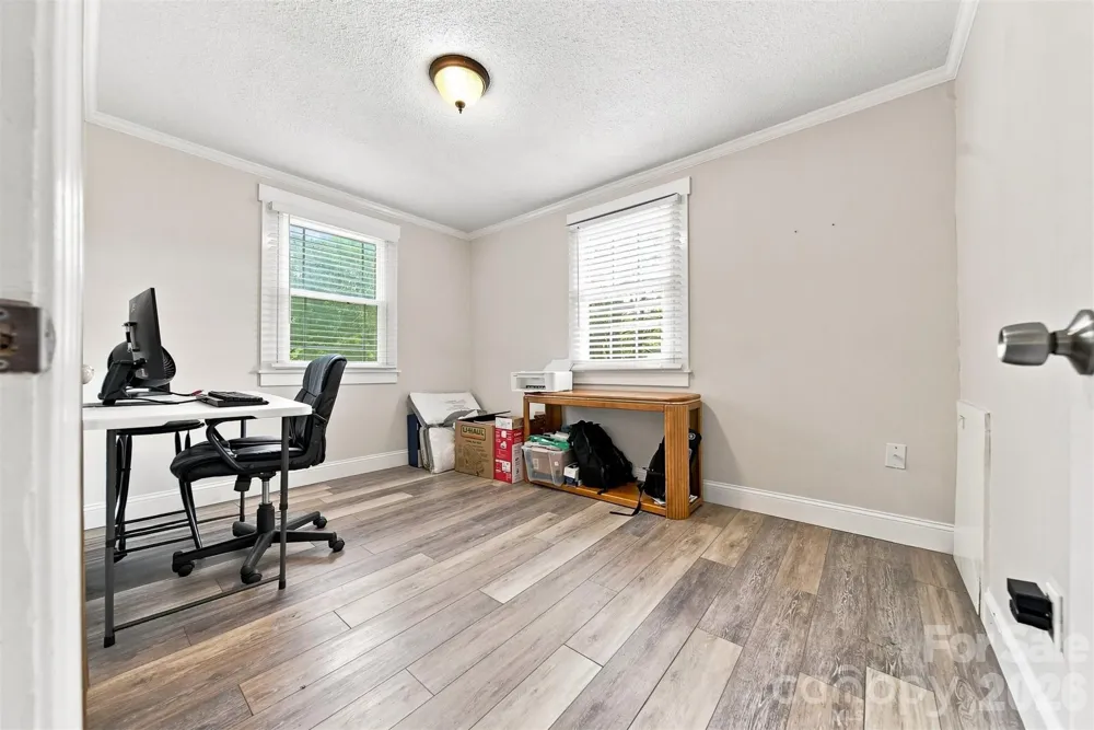 2588 Old Shelby Road Hickory, NC 28602