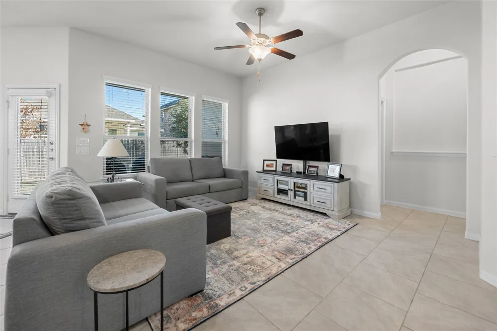 606 Linares Lane Austin, TX 78748