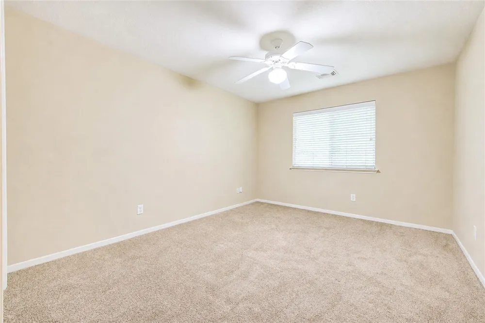 14009 Hollow Canyon Lane Rosharon, TX 77583