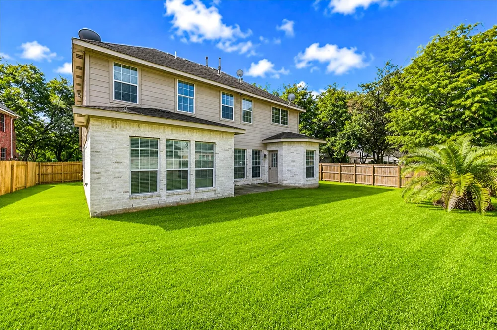 14009 Hollow Canyon Lane Rosharon, TX 77583