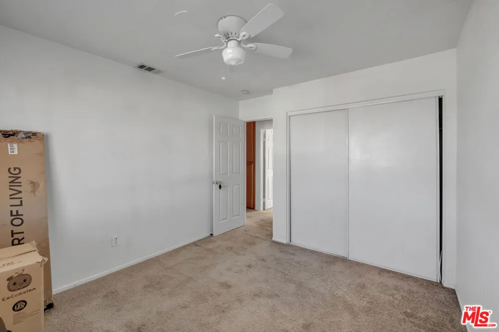 12817 1st Avenue Victorville, CA 92395