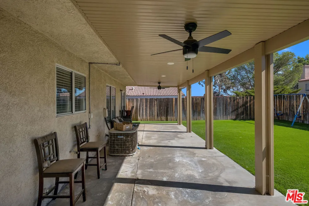 12817 1st Avenue Victorville, CA 92395