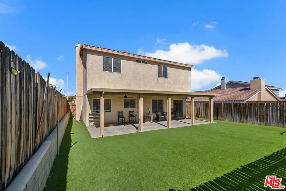12817 1st Avenue Victorville, CA 92395