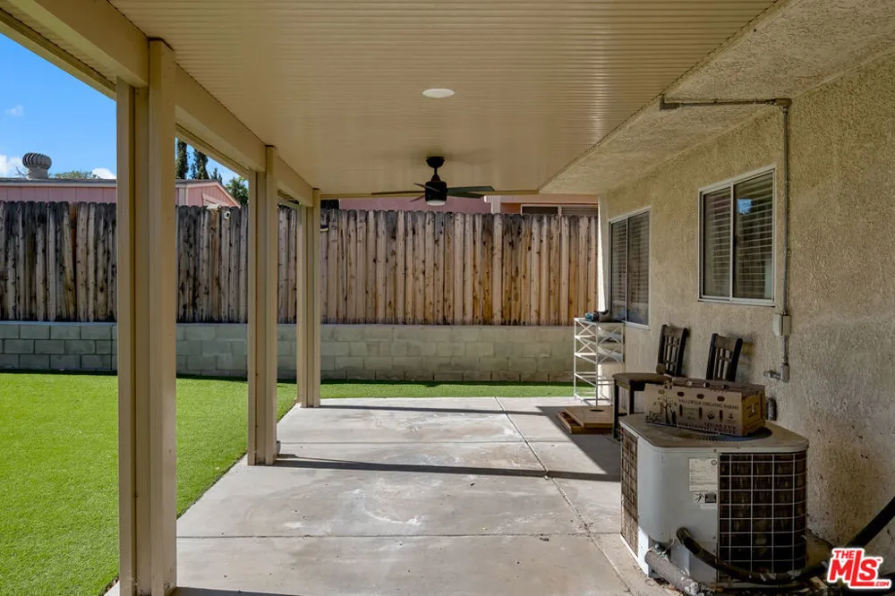 12817 1st Avenue Victorville, CA 92395