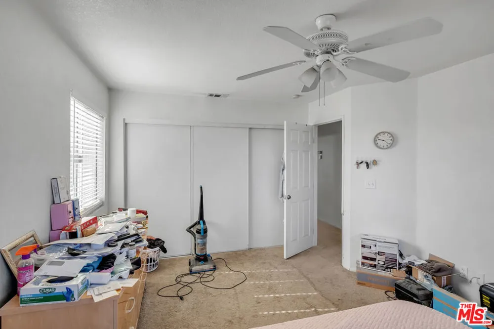 12817 1st Avenue Victorville, CA 92395