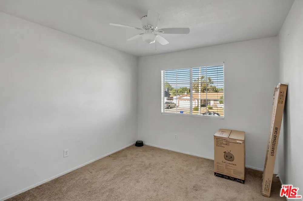 12817 1st Avenue Victorville, CA 92395