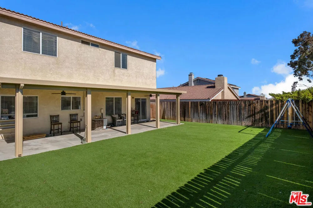 12817 1st Avenue Victorville, CA 92395