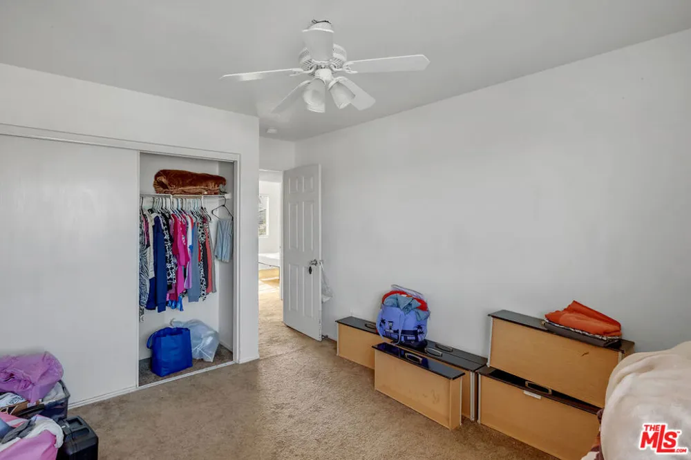12817 1st Avenue Victorville, CA 92395