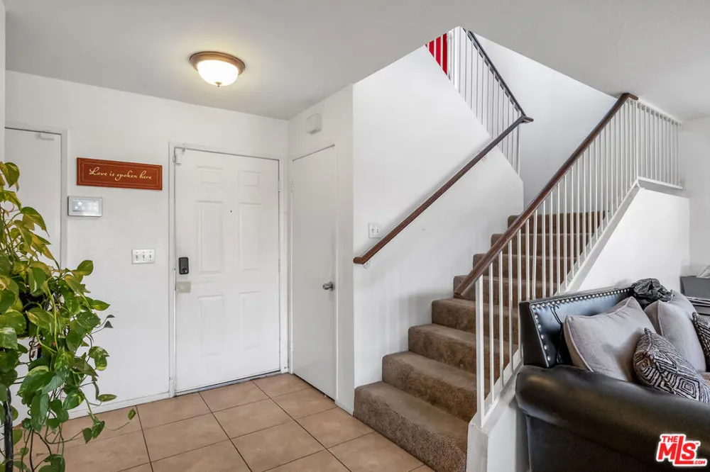 12817 1st Avenue Victorville, CA 92395