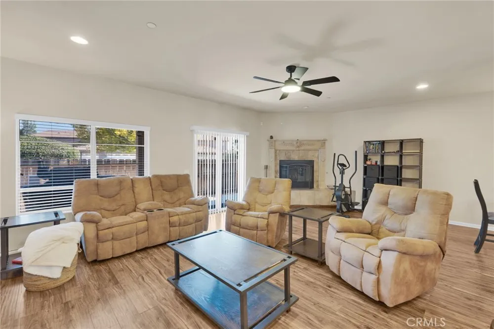 14104 Kiowa Road Apple Valley, CA 92307