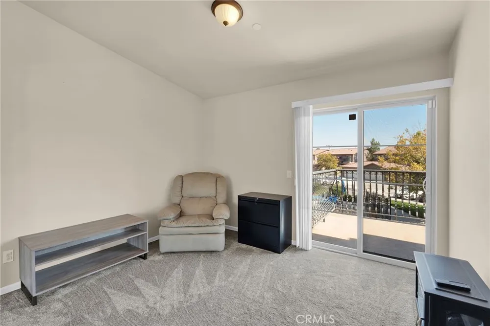 14104 Kiowa Road Apple Valley, CA 92307