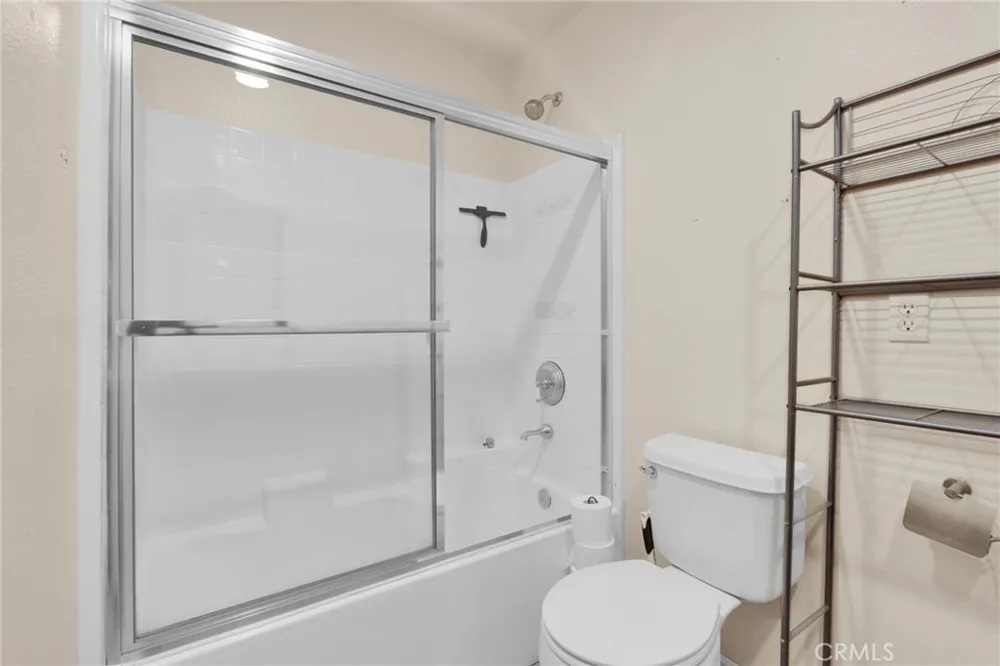 14104 Kiowa Road Apple Valley, CA 92307