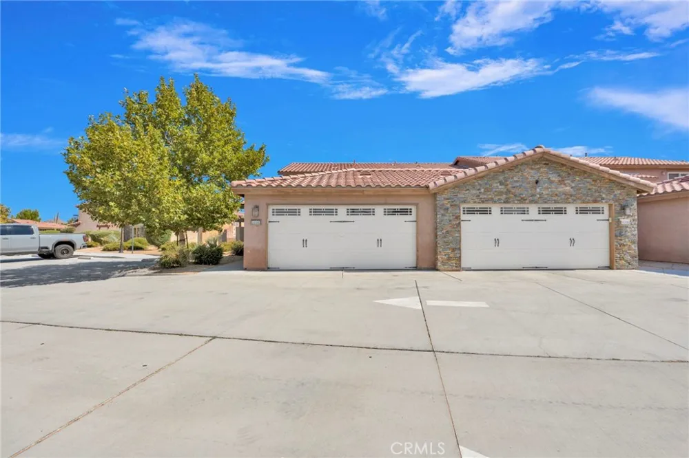 14104 Kiowa Road Apple Valley, CA 92307