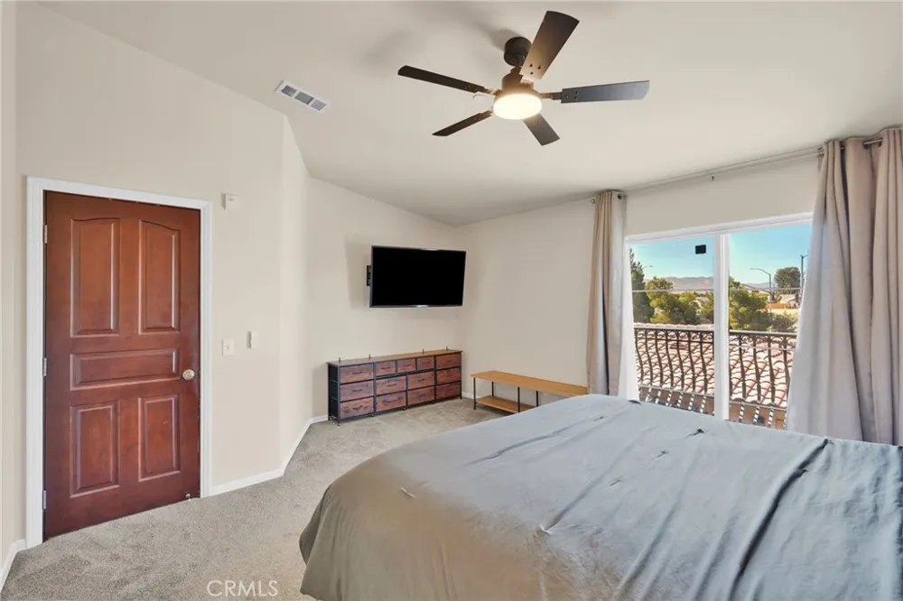 14104 Kiowa Road Apple Valley, CA 92307
