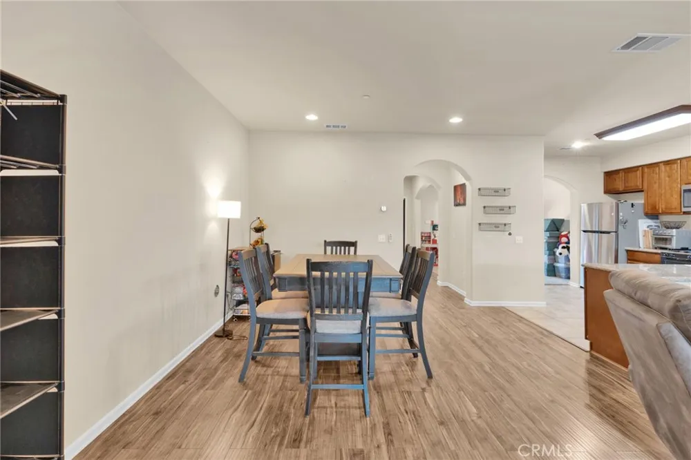 14104 Kiowa Road Apple Valley, CA 92307