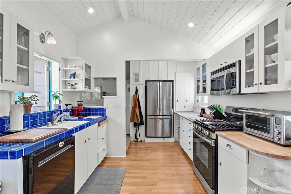 609 Seaview Street Laguna Beach, CA 92651