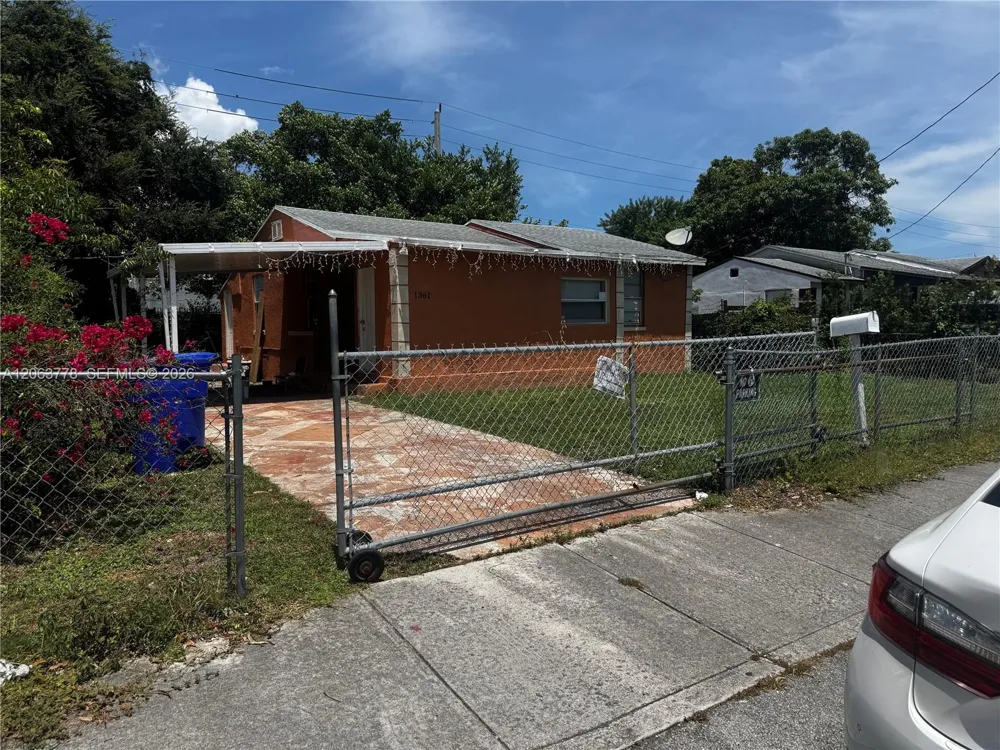 1361 NW 53rd St Miami, FL 33142