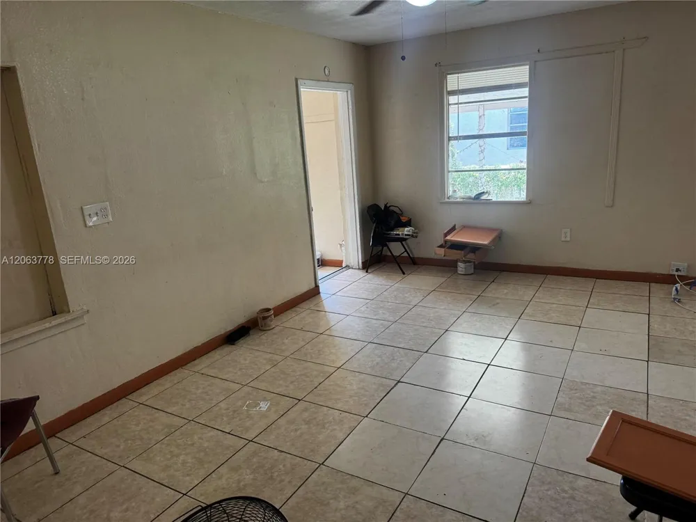 1361 NW 53rd St Miami, FL 33142