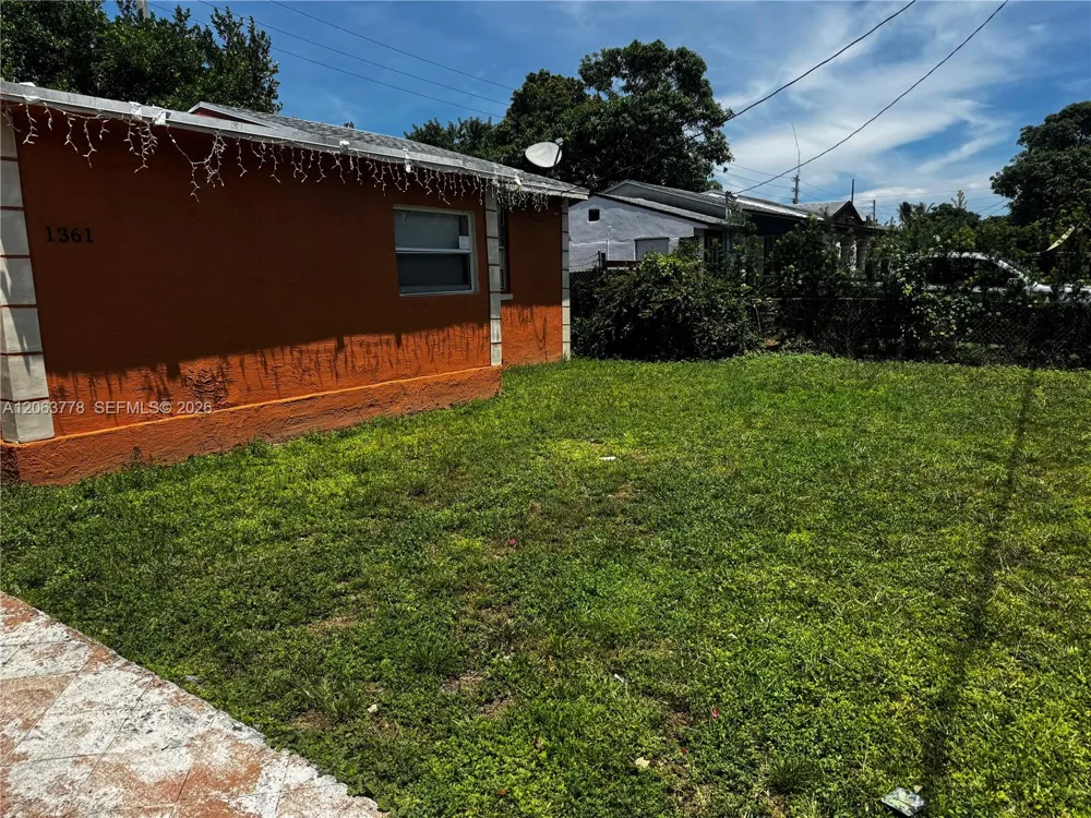 1361 NW 53rd St Miami, FL 33142