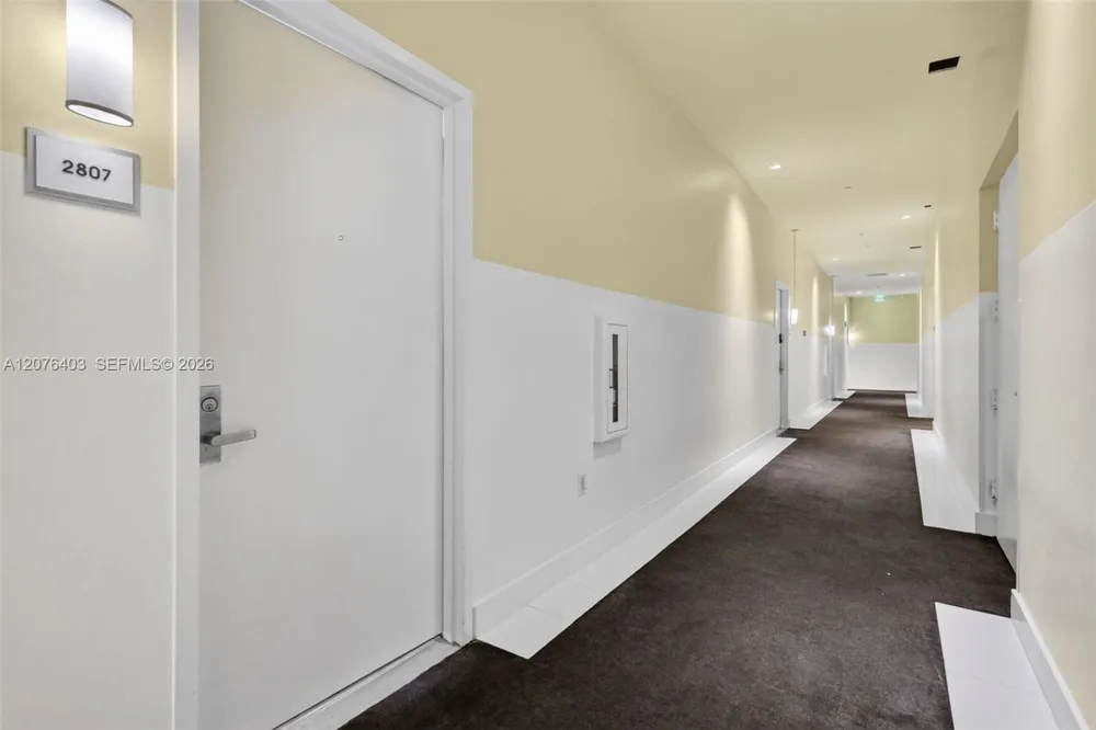 485 Brickell Ave #2807 Miami, FL 33131