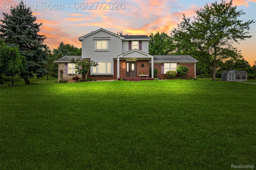 795 Vivian Lane Oxford Charter Township, MI 48371