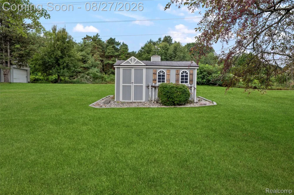 795 Vivian Lane Oxford Charter Township, MI 48371