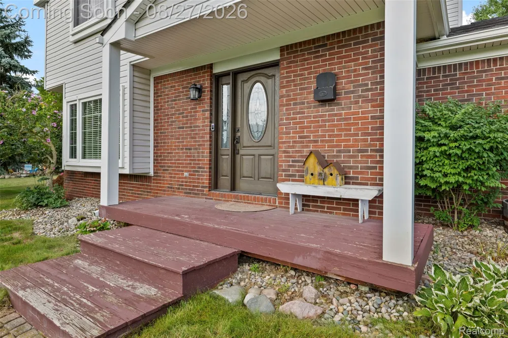 795 Vivian Lane Oxford Charter Township, MI 48371